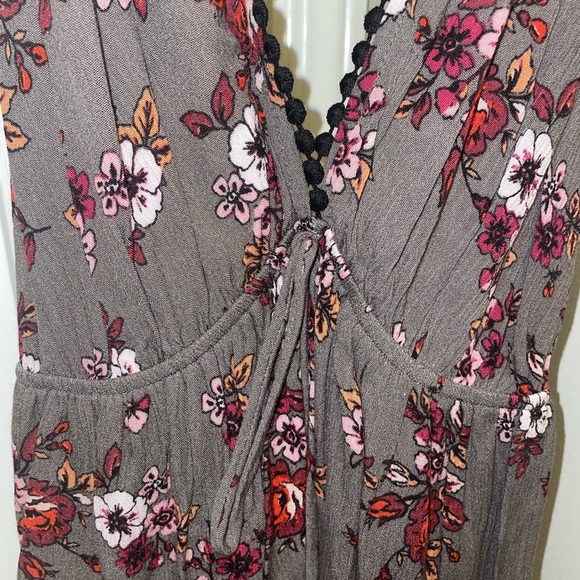 Dainty Hooligan Romper - Picture 3 of 4